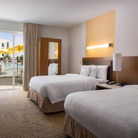 Springhill Suites By Marriott Los Angeles Burbank/Downtown Exterior photo